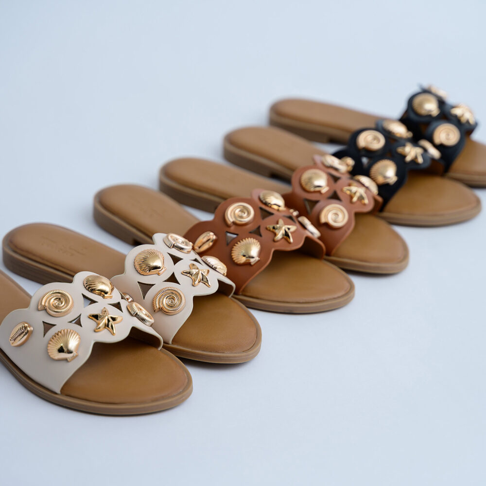 Maka Flat Slippers